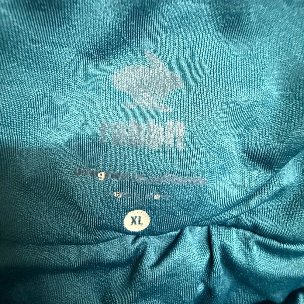 Rabbit RW244 Womens XL Running Shorts Tropical Print Lined Zip Pocket Teal